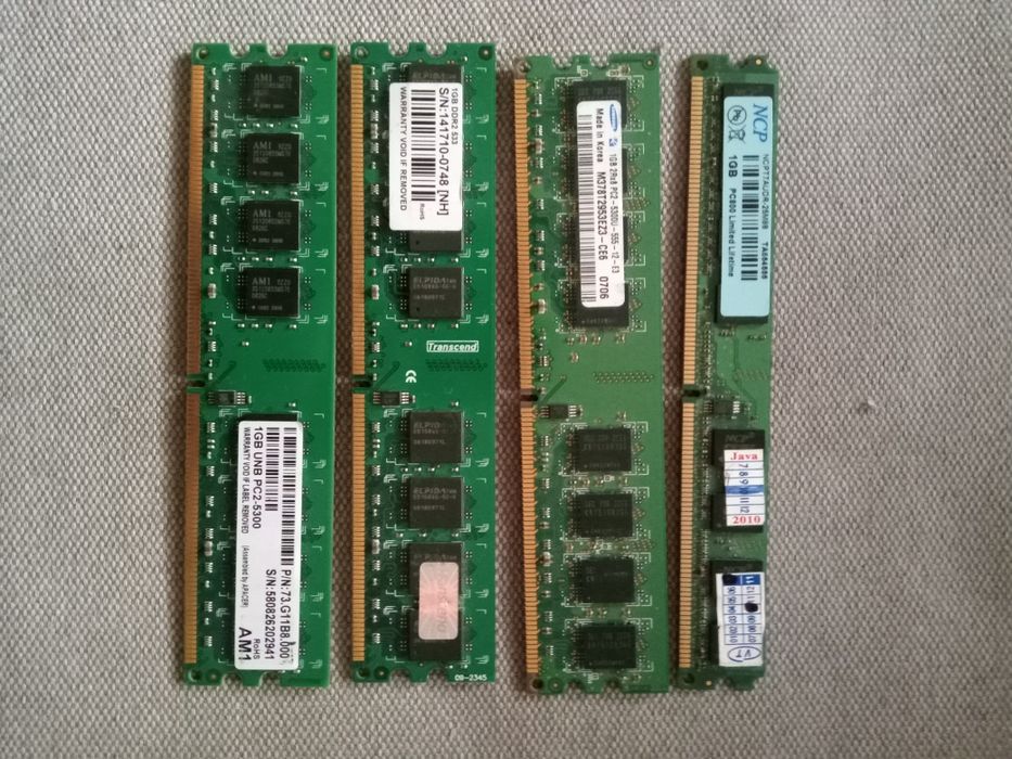 Оперативна пам'ятьDDR3 4 ГБ та DDR2 (1Гб та 512 Мб)
