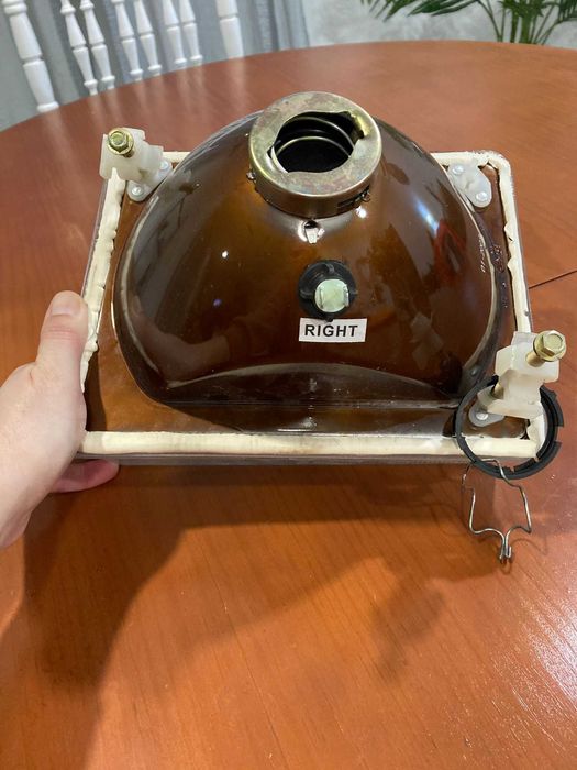 Farol lado direito - Fiat Uno 1987