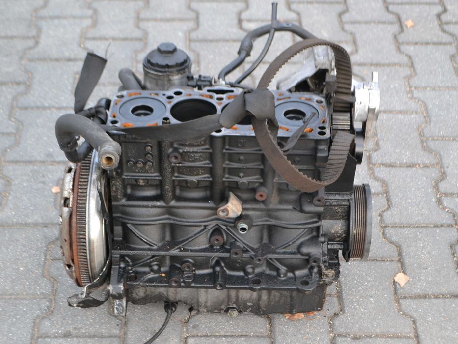 Silnik Bez Głowicy , Blok ,Tłoki , Wał VW 2.0TDI 16V PD  BKD