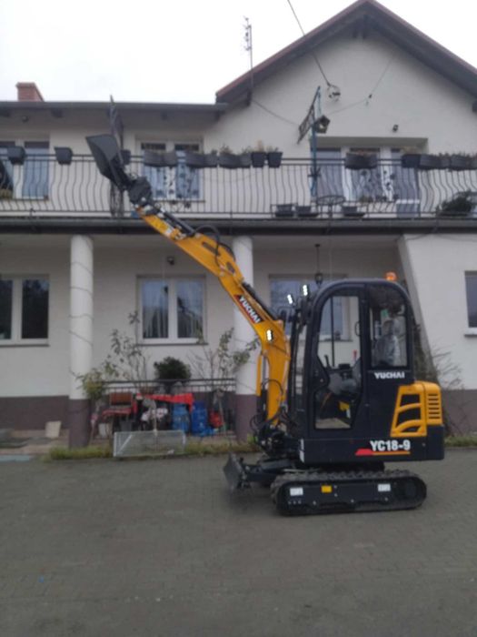 Wynajem minikoparka YUCHAI YC 18-9 silnik Yanmar 1850 kg