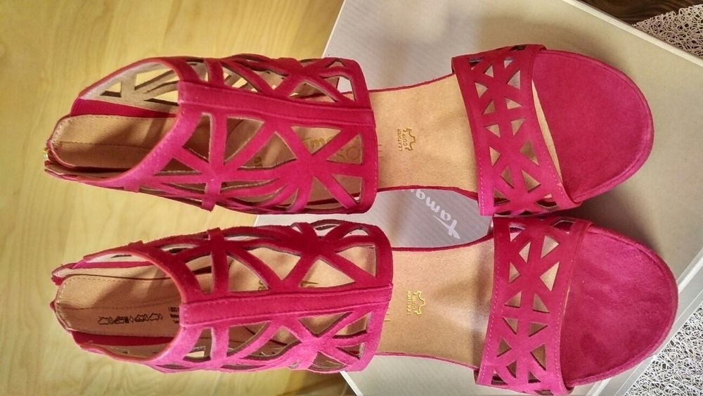 Tamaris nowe skórzane sandały 39