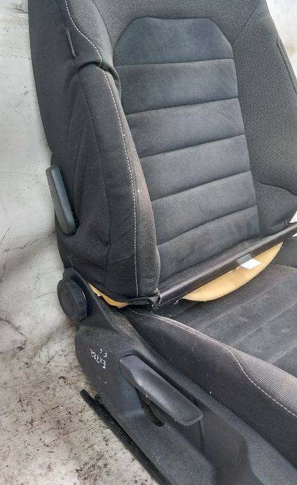 Banco frente direito VOLKSWAGEN Golf VII Variant (BA5, BV5)
