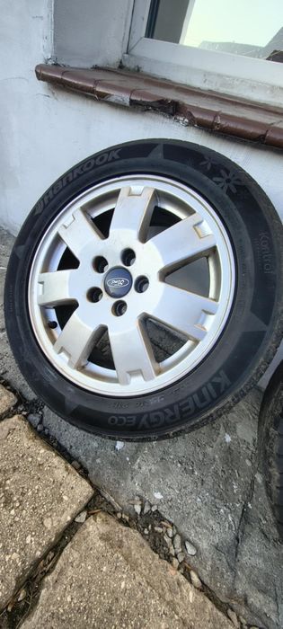 Felgi z oponami ford