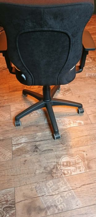 Krzesło obrotowe Entelo