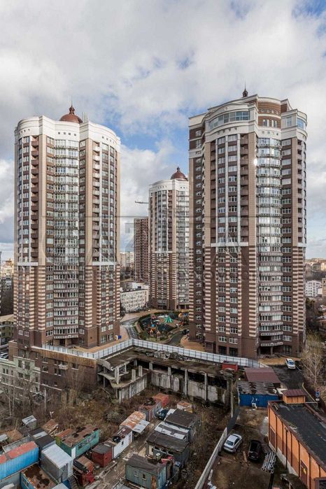 Продаж квартири 59м2 Greenville Park центр без ремонту вид