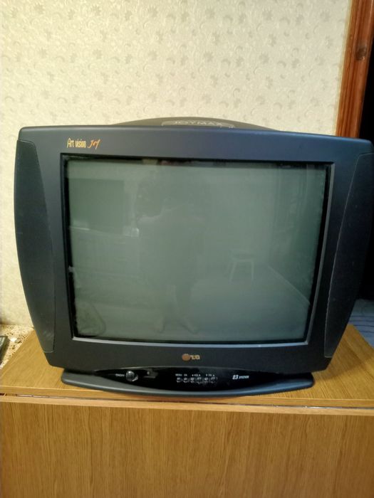 Телевізор LG -CF-21d70k