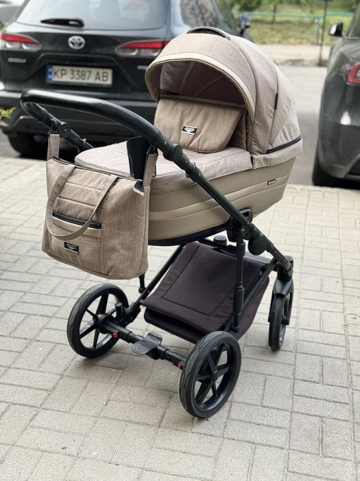 Продам дитячу коляску Adamex Rimini 2в 1