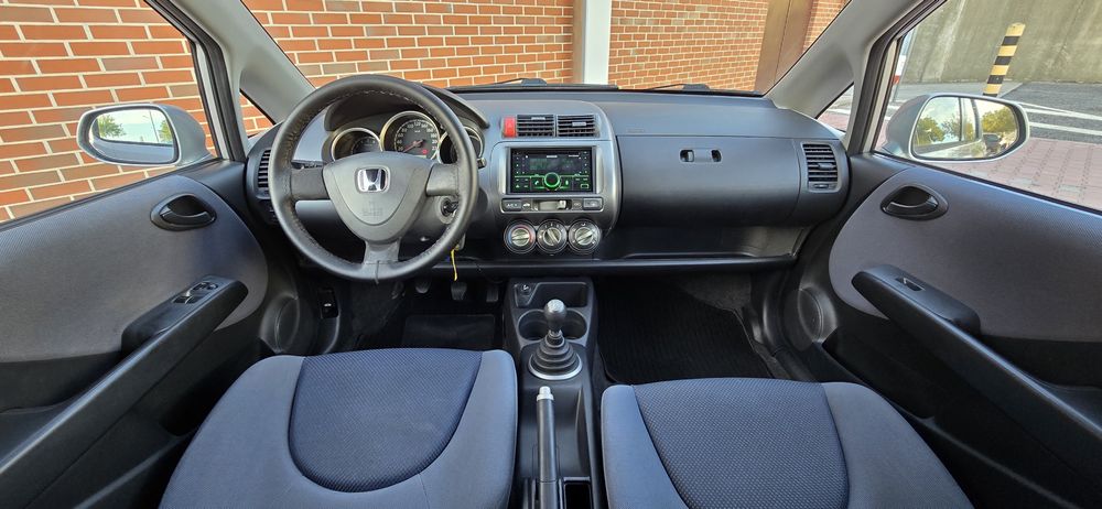 Honda Jazz 1.2 i-DSI 78cv |  AR CONDICIONADO