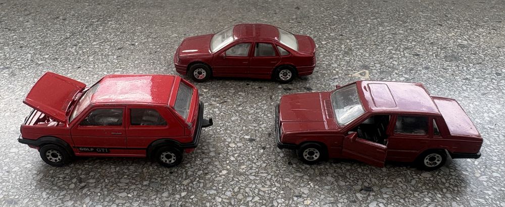 Zestaw Matchbox Volkswagen Golf GTI Volvo 760 Vectra Cavalier stare