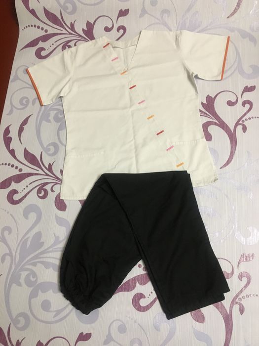 Медицинские халаты. Костюмы Халат мужской рабочийр.56