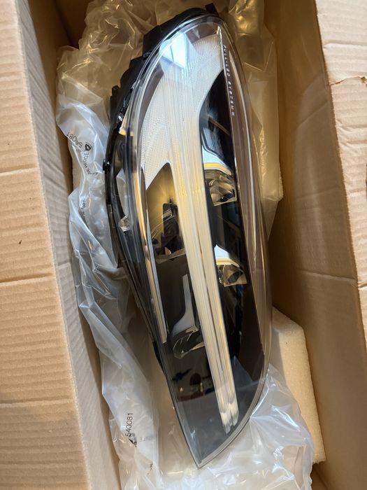 Faróis Volvo V40 Full LED (2018) – Como novos