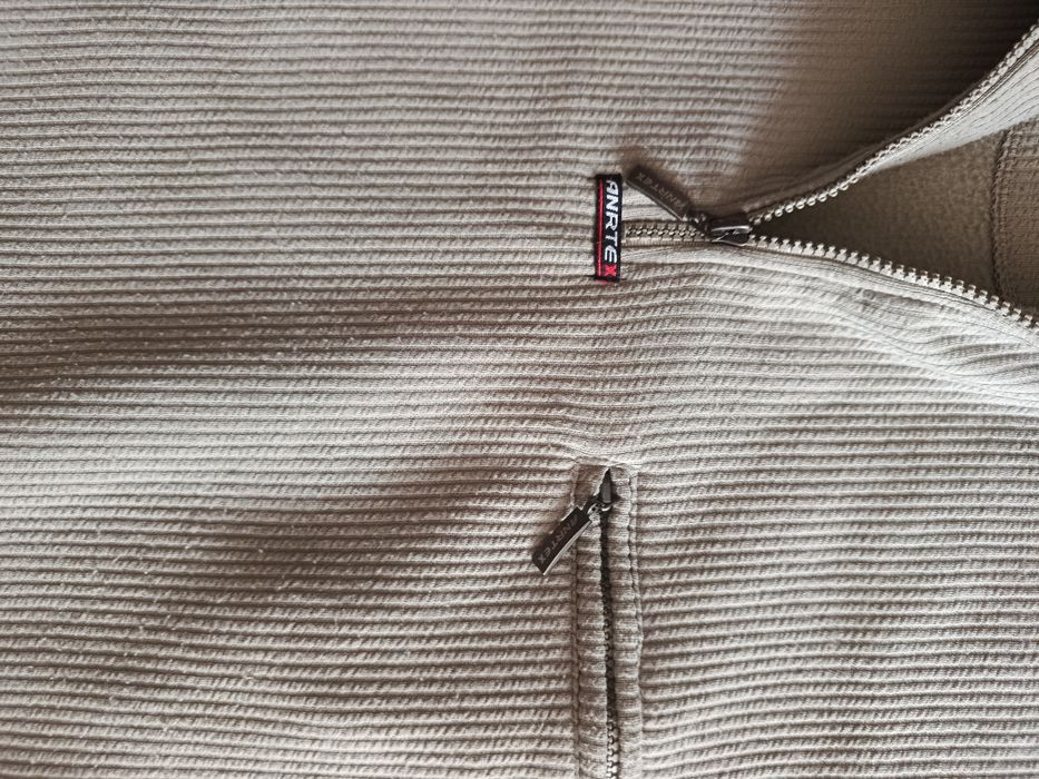 Męska bluza zasuwana pod szyją