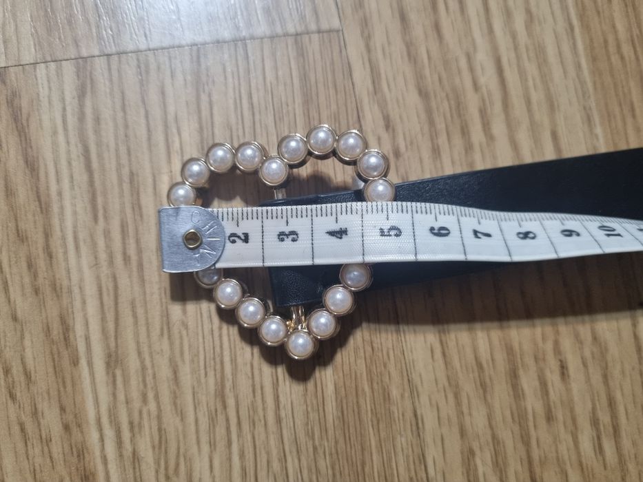 Pasek damski 90 cm czarny perły serduszko