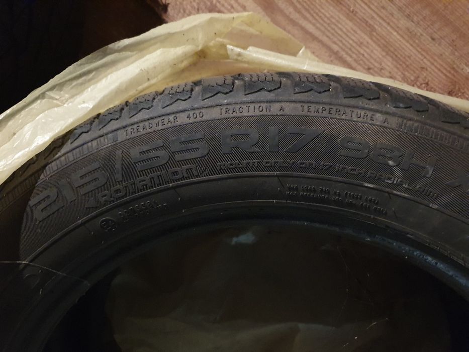 Nokian  WR D4 215/55/17  opony  zimowe cena za komplet ładne zimówki