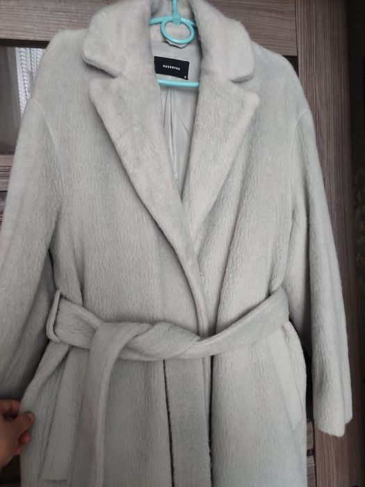 Продам пальто на весну-осінь