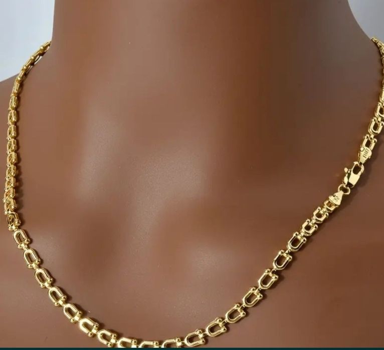 Продам золотую цепочку