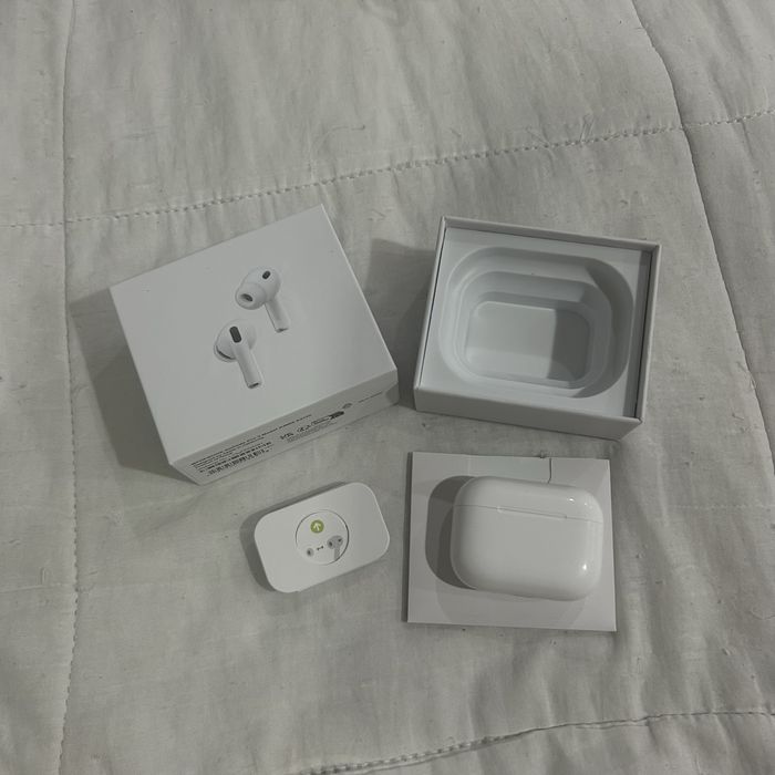 Airpod Pro 3 como novos