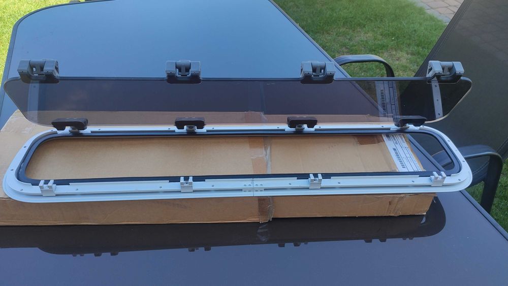 Lewmar okno Standard otwierane 191 MM X 838 MM