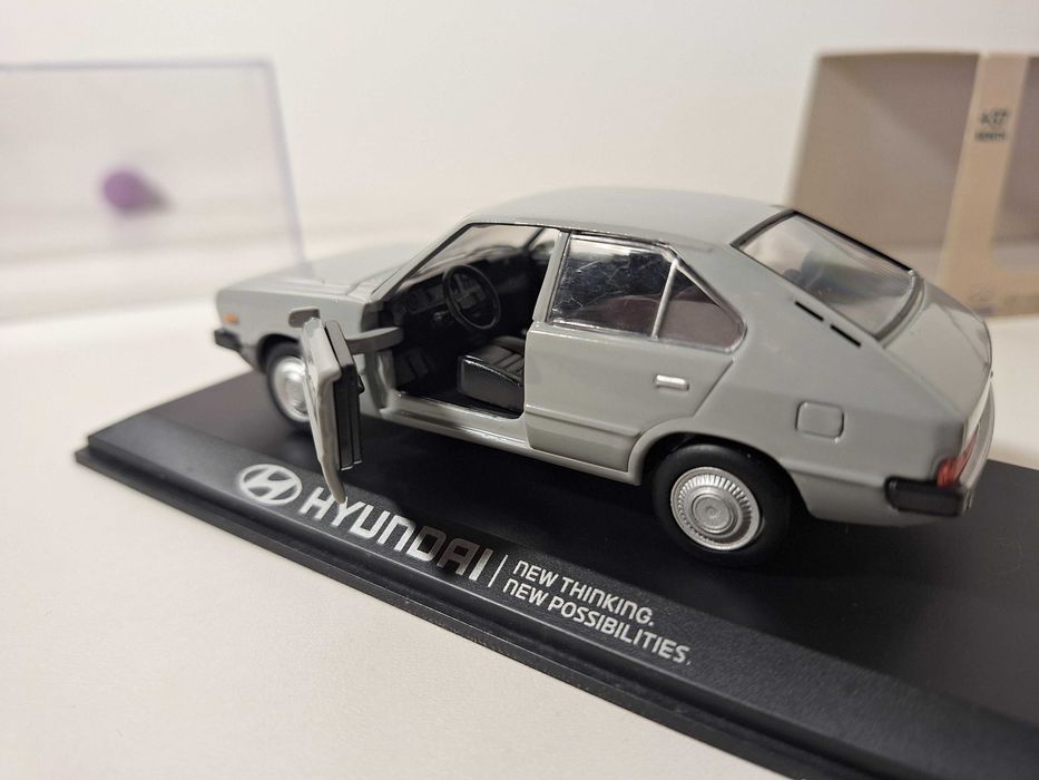 масштабная модель авто Hyundai Pony 1/38