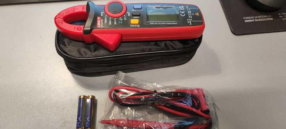 Uni-t UT210E miernik cęgowy do 100A AC/DC True RMS