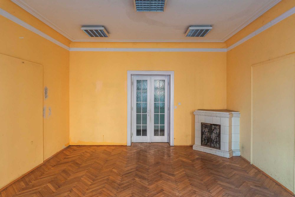 Zabytkowa kamienica w centrum Bielska-Białej | 2376 m² | ul. 3 Maja 31