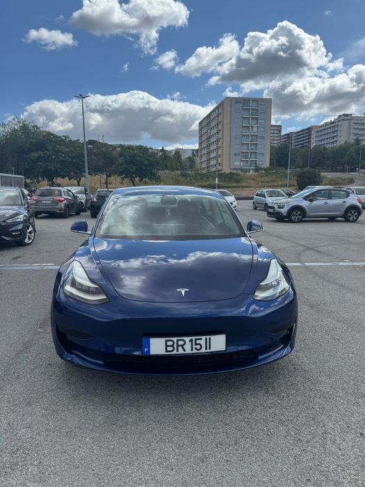 Aluguer de veiculos para mototistas TVDE