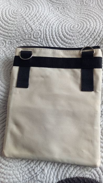 Mala / bolsa comprada na Austrália