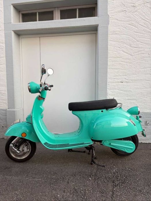 Mota Elétrica estilo Vespa