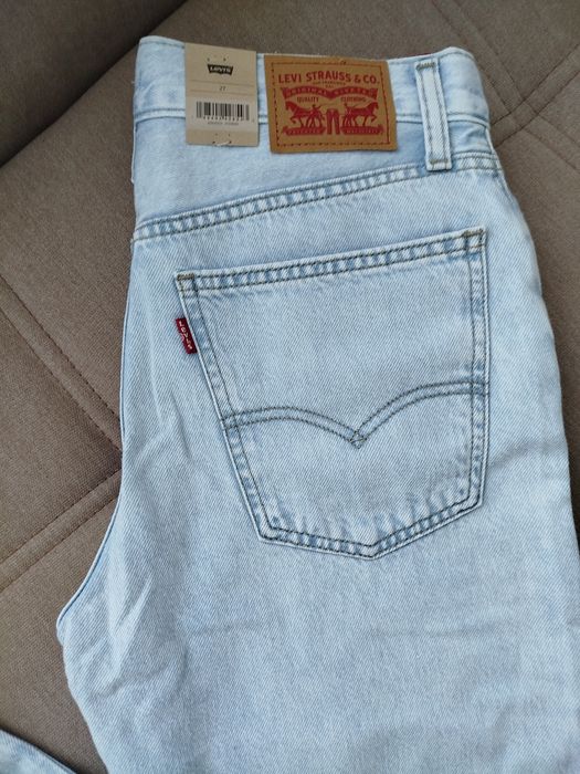 Джинси LEVI'S (27 розмір)