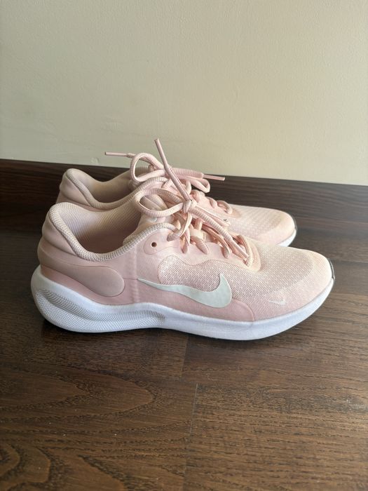 Кросівки для спорту, бігу Nike Revolution 7, 38 розмір, 24 см. устілка