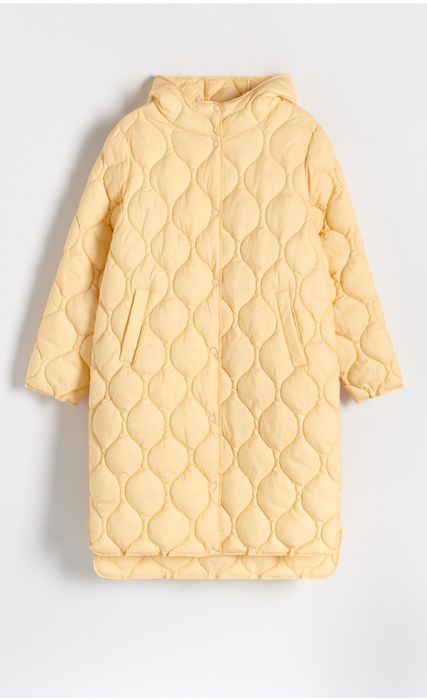 Jasnożółty pikowany płaszcz Reserved