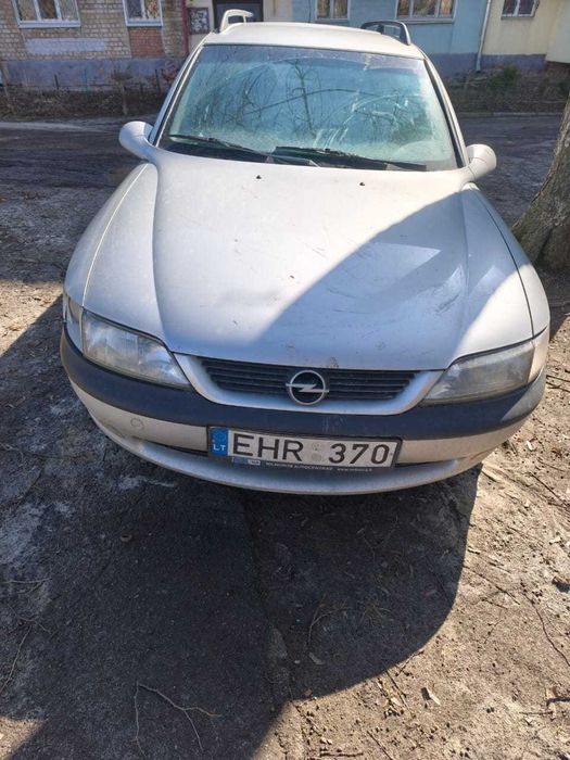 Продаж автомобіля Opel Vectra B