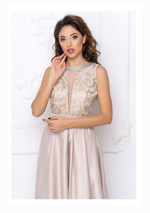 Платье розовое атласное для выпускного