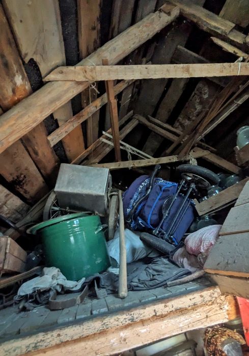 Продам гараж у селищі Буди, Харківської області
