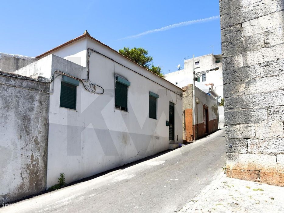 Moradia Arrendada No Bairro Da Liberdade | Campolide | 80 M² | 130.000