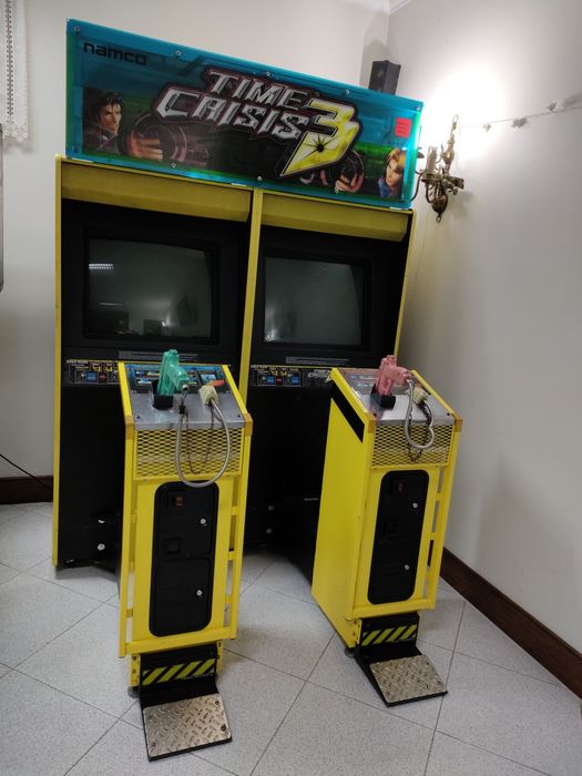 Máquina de tiro time Crisis 3 twing 1750