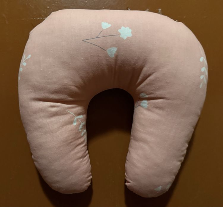 Дорожні подушки під голову