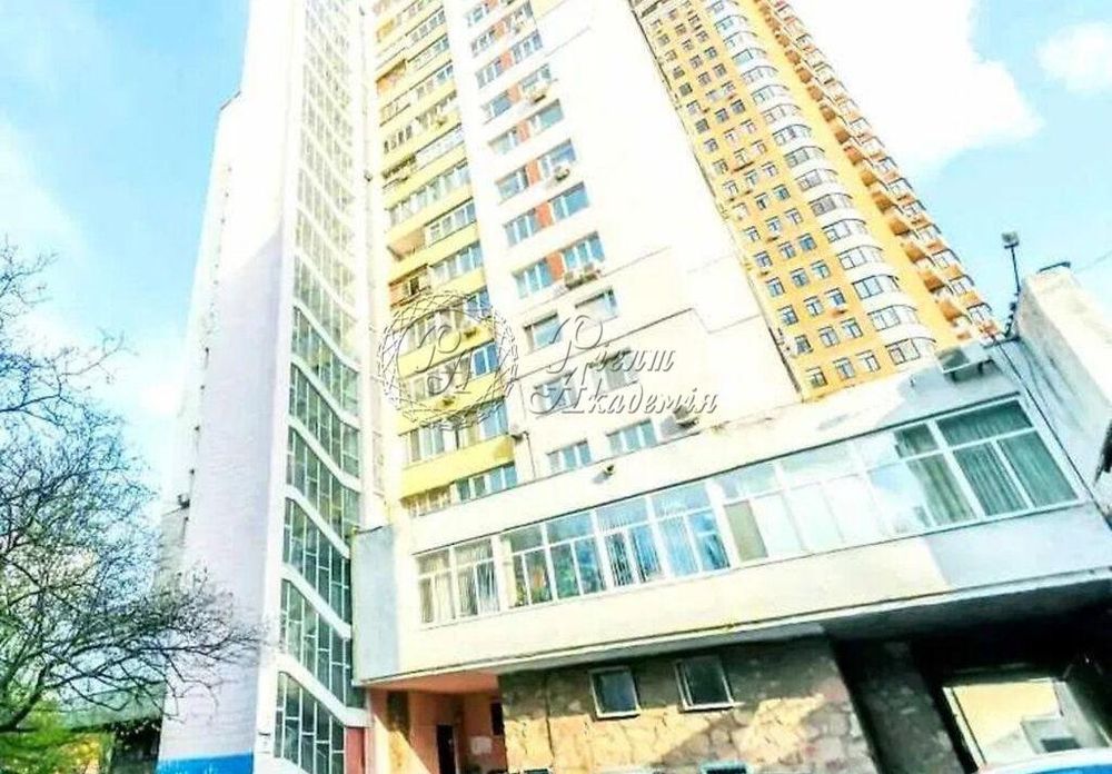 Продаж квартири Центр Гулівер бульвар Лесі Українки 7,38 м2