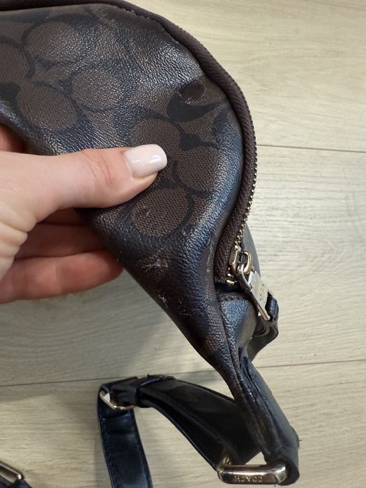 сумка бананка coach оригінал
