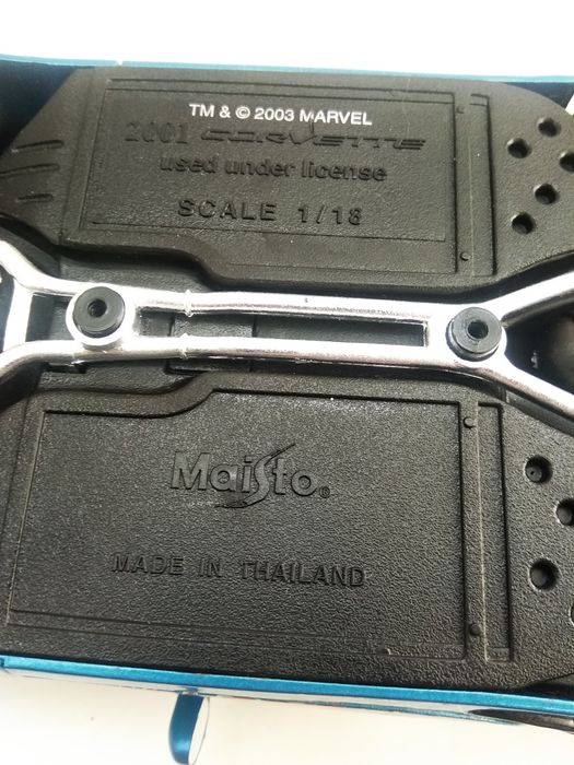 1:18 Maisto Corvette marvel 2001 Тайланд