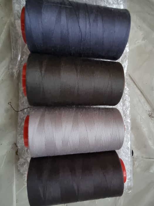 Нитки швейные 40/2. 4000 yrd