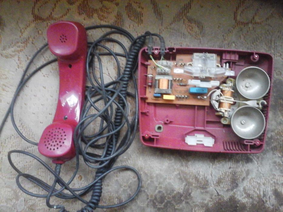 Продам телефон ( разобранный )