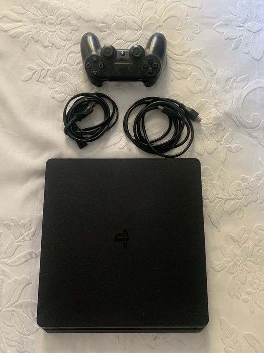 PlayStation 4 em perfeito estado
