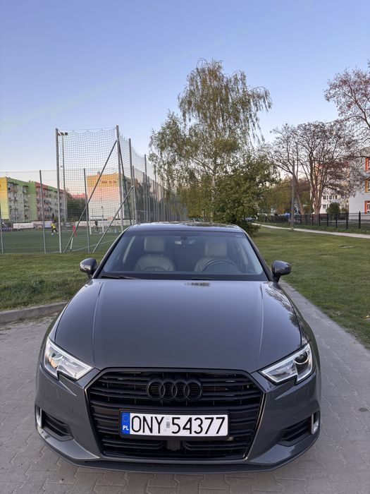 AUDI A3 8V  sedan s tronic quattro