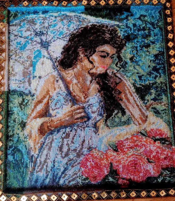 Картина из бисера , можно на поделки