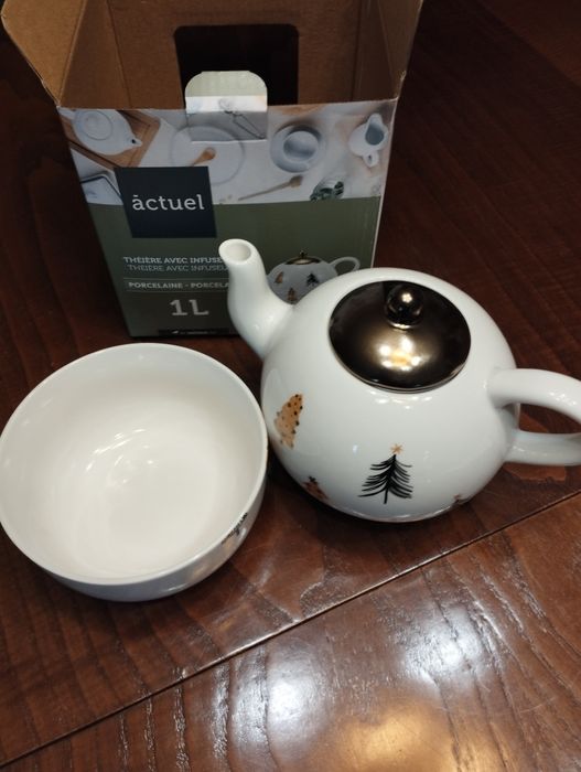 Bule de chá em porcelana novo