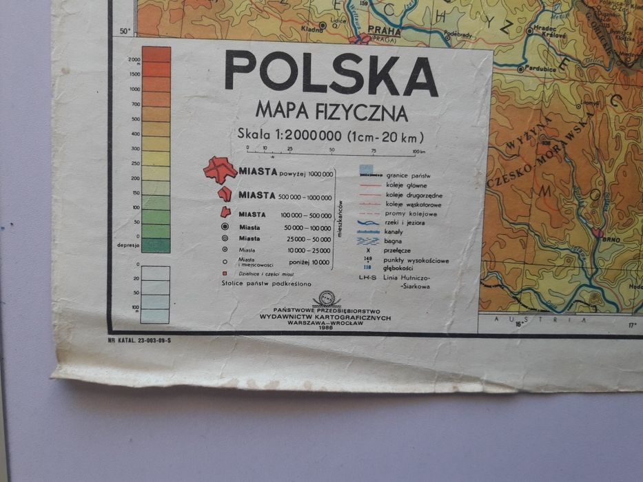 Mapa administracyjna /mapa fizyczna Polska 1986 rok Kielce • OLX.pl