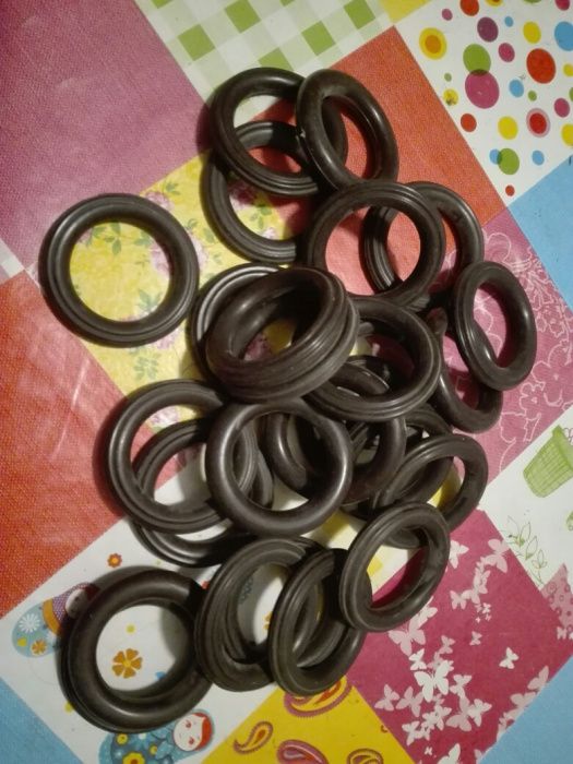 Argolas castanhas plástico 30 argolas