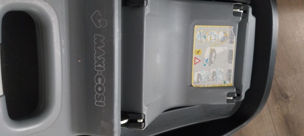 Fotelik Maxi Cosi 9-18 kg + baza Maxi Cosi