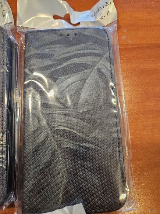 Etui zamykane pokrowiec futerał case do Apple Iphone 12 / 12 pro